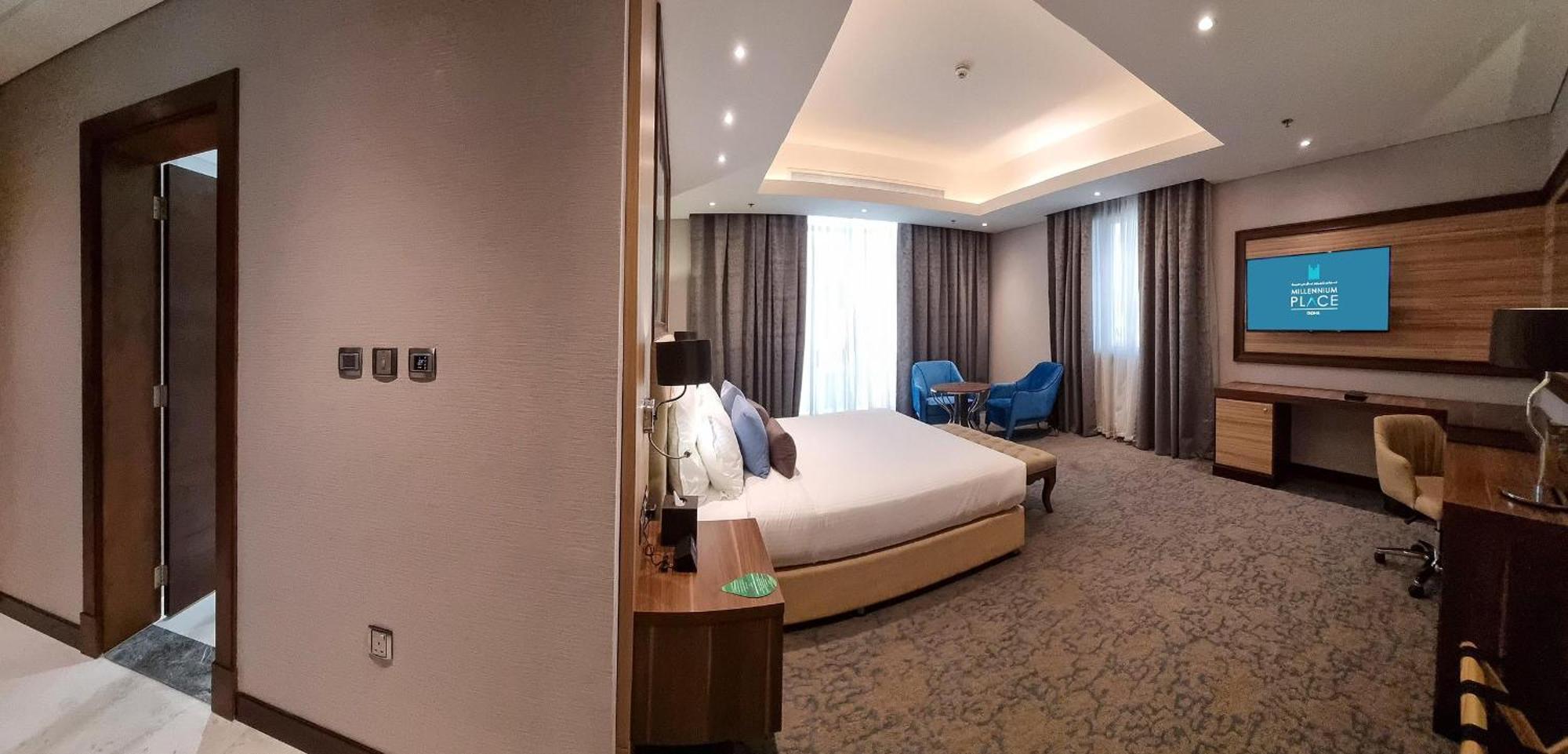 Millennium Place Doha Eksteriør bilde A bedroom at the hotel